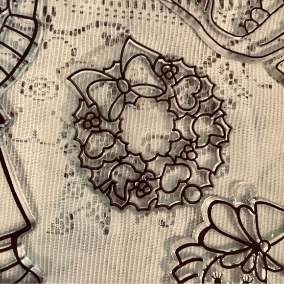 Acrylic Suncatchers Assorted  Holiday Raggedy Ann Andy Dinosaurs Kids Crafts - Picture 10 of 12